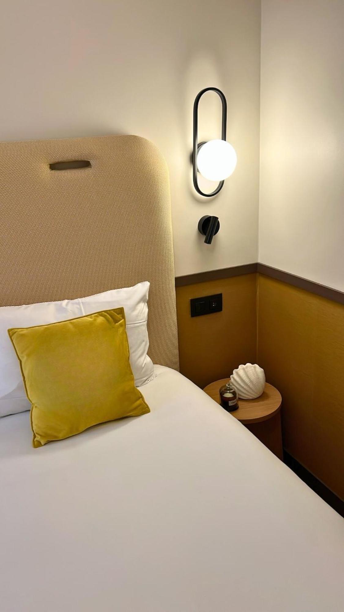 Hotel Au Grand Saint Jean 4*